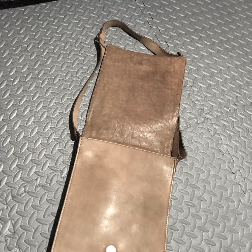 Purse - Picture 3 of 4